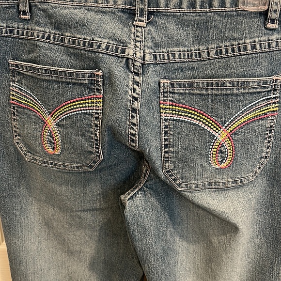 Baccini size 4 petite denim capris - Picture 4 of 4